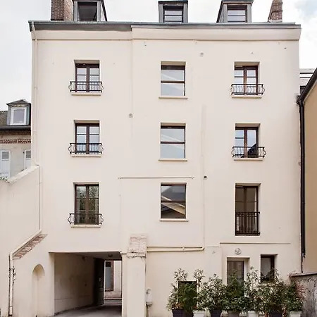 Du Port De Apartment *