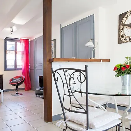 Du Port De Apartment *